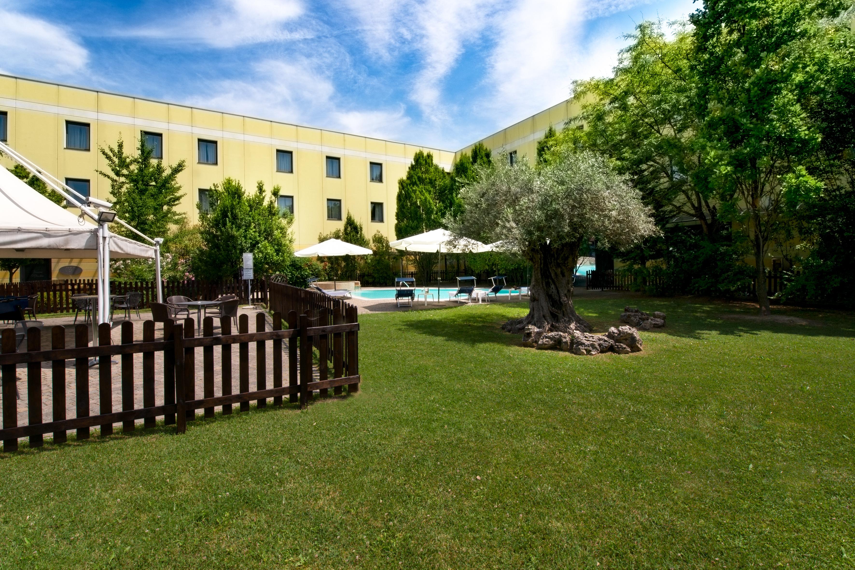 Hotel Parma&Congressi Esterno foto