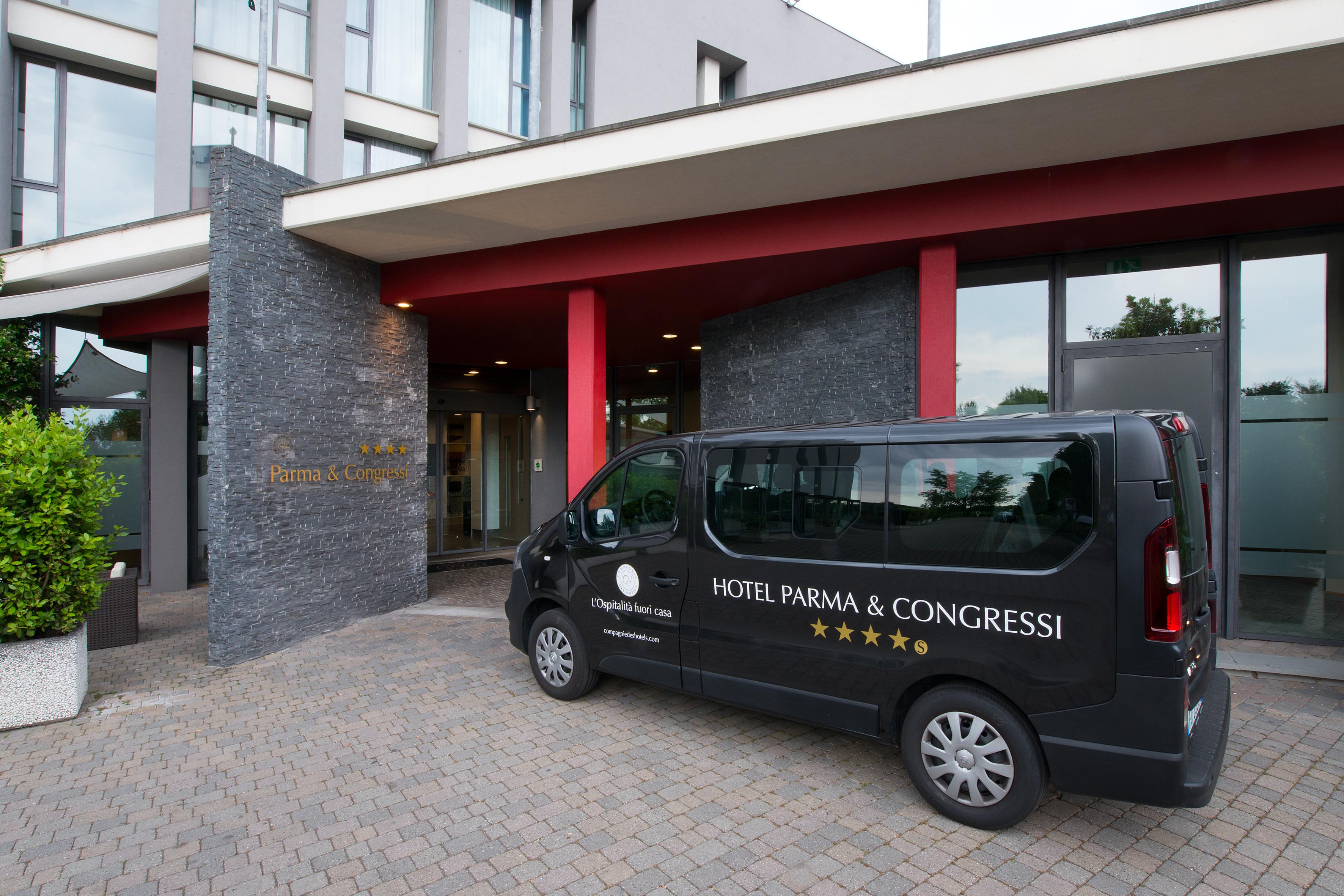 Hotel Parma&Congressi Esterno foto