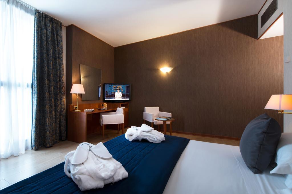 Hotel Parma&Congressi Esterno foto